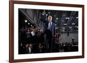 Election 2016 Trump-Evan Vucci-Framed Photographic Print