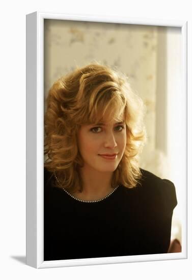 ELISABETH SHUE. "ADVENTURES IN BABYSITTING" [1987], directed by CHRIS COLUMBUS.-null-Framed Photographic Print