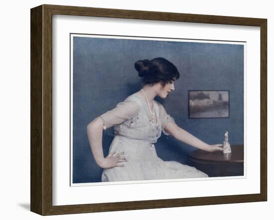 Elizabeth Bowes-Lyon-Marion Neilson-Framed Photographic Print