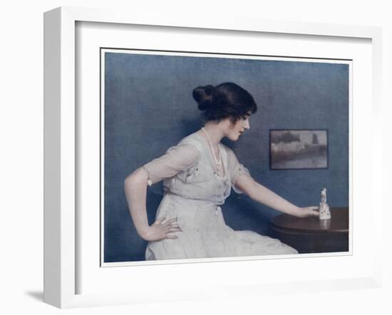 Elizabeth Bowes-Lyon-Marion Neilson-Framed Photographic Print