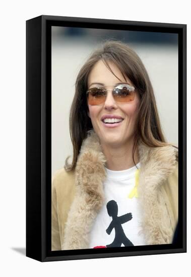 Elizabeth Hurley Joins Tom Isaacs on Final Stage of Walk at Britain Millennium Bridge-null-Framed Stretched Canvas