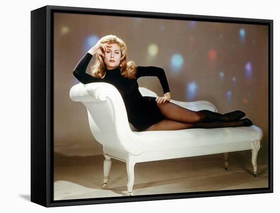 Elizabeth Montgomery BEWITCHED TV, 1964- 1972 (photo)-null-Framed Stretched Canvas