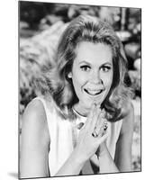 Elizabeth Montgomery - Bewitched-null-Mounted Photo