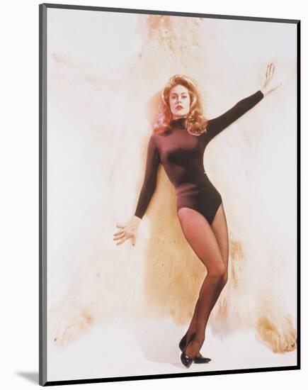 Elizabeth Montgomery-null-Mounted Photo