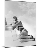 Elizabeth Montgomery-null-Mounted Photo