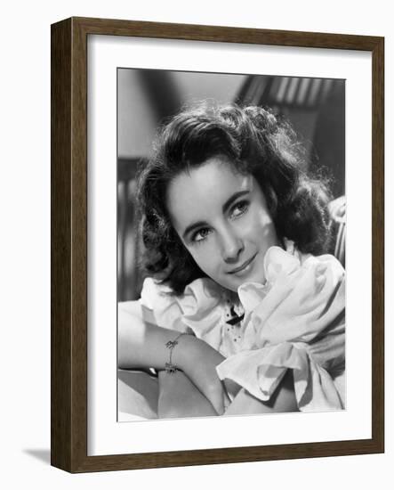 Elizabeth Taylor (1932-2011)-null-Framed Giclee Print