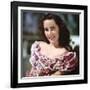 ELIZABETH TAYLOR, 1947 (photo)-null-Framed Photo