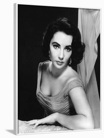 Elizabeth Taylor (b/w photo)-null-Framed Photo