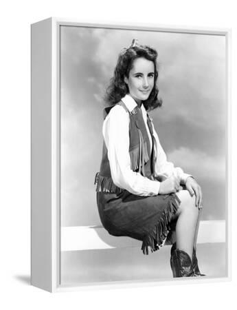 Elizabeth Taylor, ca. 1945 Photo | AllPosters.com