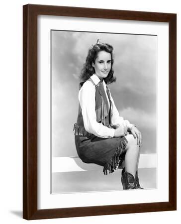 Elizabeth Taylor, ca. 1945 Photo | AllPosters.com