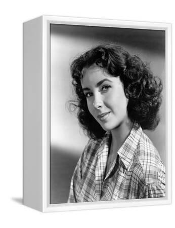 Elizabeth Taylor, ca. 1947 Photo | AllPosters.com