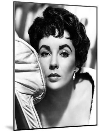 Elizabeth Taylor, ca. 1954 Photo | AllPosters.com
