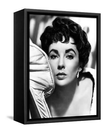 Elizabeth Taylor　直筆サインと白黒ポートレート写真 Elizabeth Taylor 直筆サインと白黒ポートレート写真 美術品
