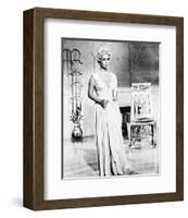 Elizabeth Taylor - Cleopatra-null-Framed Photo