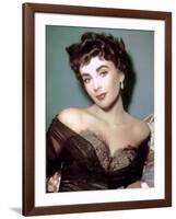 ELIZABETH TAYLOR early 50'S (photo)-null-Framed Photo