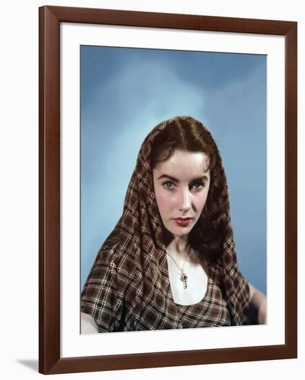 ELIZABETH TAYLOR early 50'S (photo)-null-Framed Photo