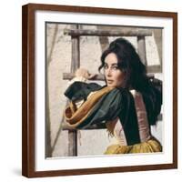 Elizabeth Taylor in 'The Taming of the Shrew' (photo)-null-Framed Photo