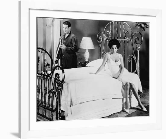 Elizabeth Taylor & Paul Newman-null-Framed Photo