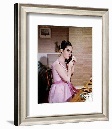 Elizabeth Taylor, The V.I.P.s (1963)-null-Framed Photo