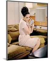 Elizabeth Taylor, The V.I.P.s (1963)-null-Mounted Photo