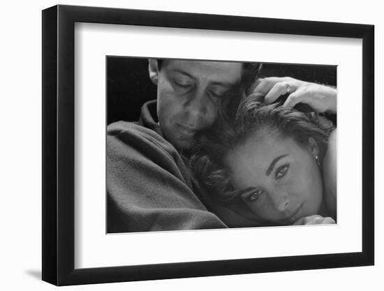 Elizabeth Taylor with husband Eddie Fisher, c.1960-Toni Frissell-Framed Photographic Print