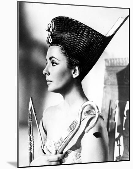 Elizabeth Taylor-null-Mounted Photo