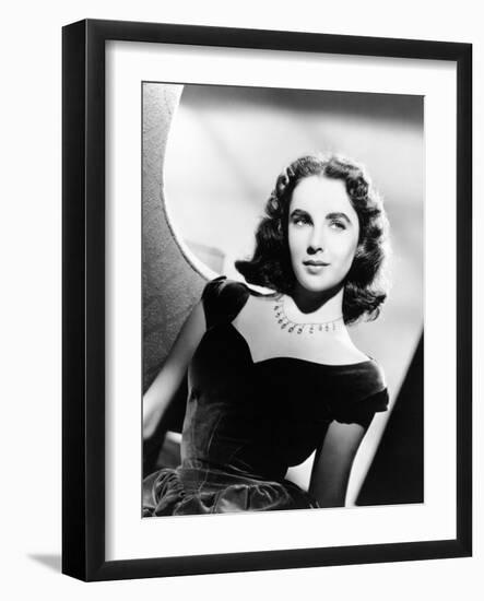 Elizabeth Taylor-null-Framed Photographic Print