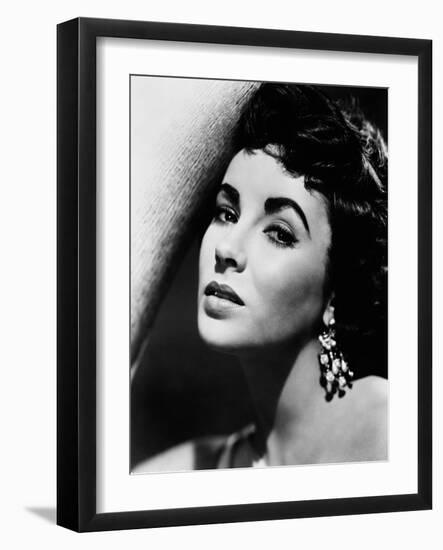 Elizabeth Taylor-null-Framed Photographic Print