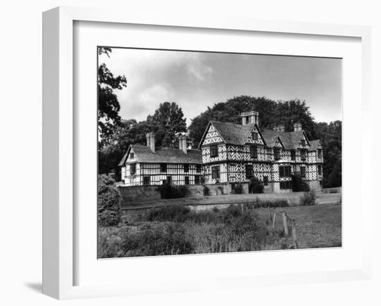 Elizabethan Mansion-J. Chettlburgh-Framed Photographic Print