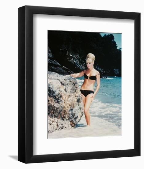 Elke Sommer-null-Framed Photo