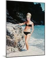 Elke Sommer-null-Mounted Photo