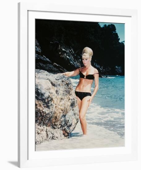 Elke Sommer-null-Framed Photo