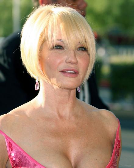 Ellen barkin breasts