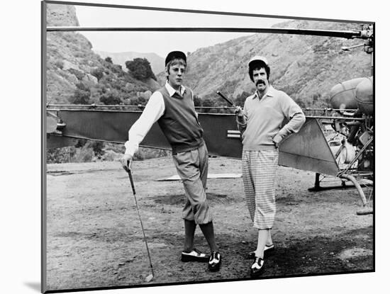 Elliott Gould, Donald Sutherland, Mash, 1970-null-Mounted Photographic Print