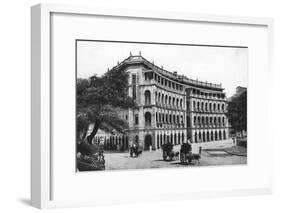 Elphinstone Circles, Bombay, India, Early 20th Century-null-Framed Giclee Print