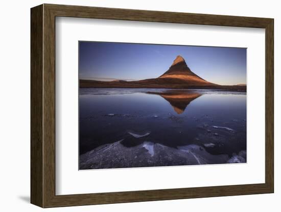 Embrace-Bragi Ingibergsson --Framed Photographic Print