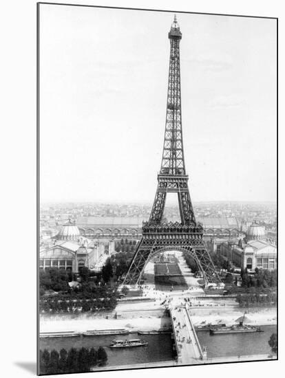 End of the Building of the Eiffel Tower in Paris March 31, 1889 for World Fair in Paris 1889-null-Mounted Photo