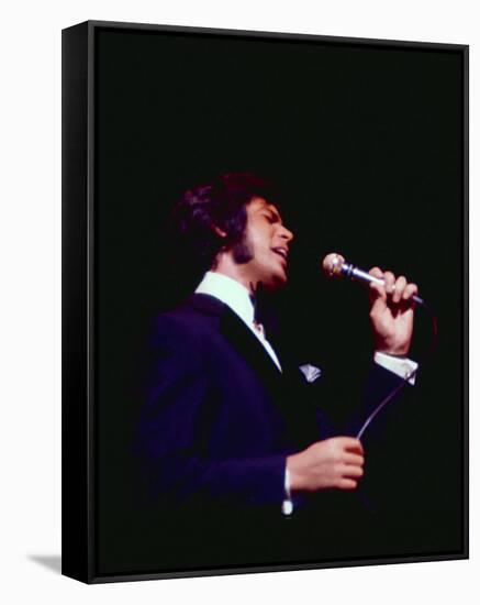 Engelbert Humperdinck-null-Framed Stretched Canvas