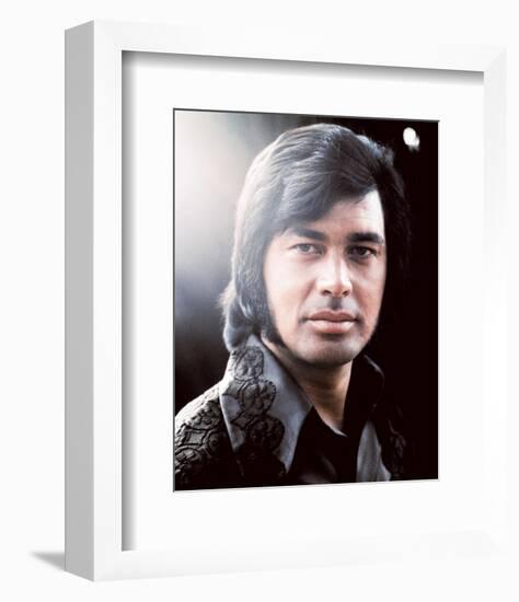 Engelbert Humperdinck-null-Framed Photo