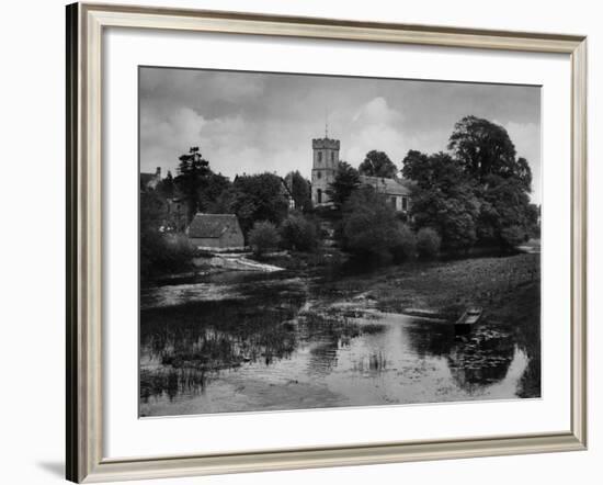 England, Bidford-On-Avon-Fred Musto-Framed Photographic Print