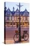 England, Oxfordshire, Oxford, Bicycle and High Street-Steve Vidler-Stretched Canvas