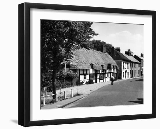 England, Ringwood-J. Chettlburgh-Framed Photographic Print