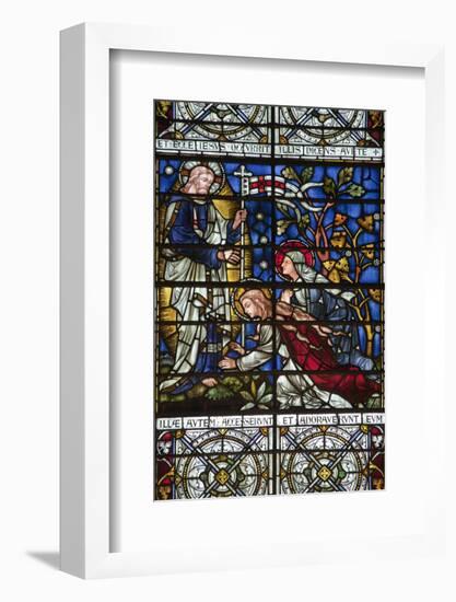 England, Salisbury, Salisbury Cathedral, Stained Glass Window, Jesus revealed to Two Women-Samuel Magal-Framed Photographic Print