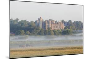 England, West Sussex, Arundel, Arundel Castle-Steve Vidler-Mounted Photographic Print