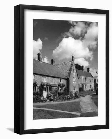 England, Wroxton-null-Framed Photographic Print