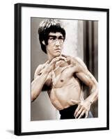 Enter The Dragon, Bruce Lee, 1973-null-Framed Photo