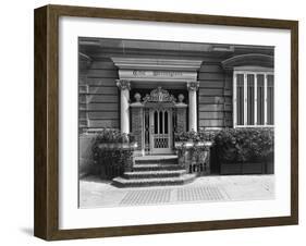 Entrance to the Hotel Wellington, 871 7th Avenue, New York, 1907-Byron Company-Framed Giclee Print