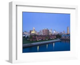 Erie Basin Marina and City Skyline, Buffalo, New York State, USA-Richard Cummins-Framed Photographic Print