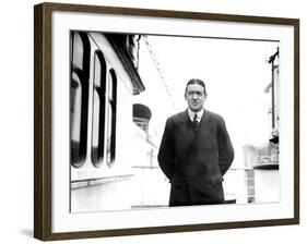 Ernest Shackleton, Irish Explorer-Science Source-Framed Giclee Print