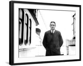 Ernest Shackleton, Irish Explorer-Science Source-Framed Giclee Print